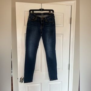 Lucky Brand. Style is Brooklyn Skinny. Size 4/27.